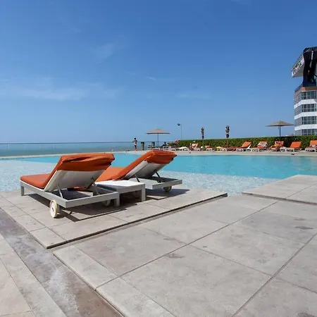 Morros City-beachfront 29th Floor 2 Bedroom
