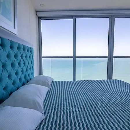 Morros City-beachfront 29th Floor 2 Bedroom * Cartagena