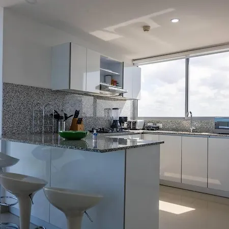 Morros City-beachfront 29th Floor 2 Bedroom Apartamento *